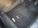 フロアマット装着済み！取り外しも簡単なので掃除もラクラク！