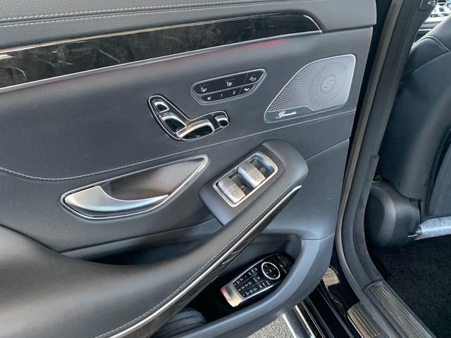 Ｓクラス Ｓ５５０ロング　禁煙　パノラマサンルーフ　リアエンターテイメント　全周囲カメラ　電動リアゲート　パワーシート　ＥＴＣ　シートヒーター＆ベンチレーション　レーンキープ　ハンドルアシスト（61枚目）
