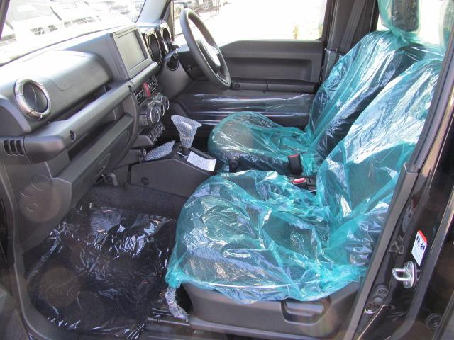 デュアルカメラブレーキサポート・誤発進抑制機能・ふらつき警報機能・ハイビームアシスト・先行車発進お知らせ機能・標識認識機能（車両進入禁止・はみ出し通行禁止・速度）などの安全装備も充実♪♪