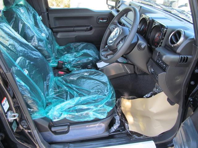 ☆電動格納式リモコンドアミラー（リモート格納）・フロントシートヒーター・ヒーテッドドアミラーなどの快適装備☆