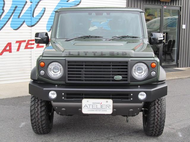 �啝�Ƀ{�����[����}�����f�U�C���ł��N���V�b�N�ȃt�����g�t�F�C�X�ցB�����đe���ۂ����c�����e�ڃ}�b�g�u���b�N�h���{���A�W���j�[�炵�������ŗ͋����\��Ƀt�F�C�X�`�F���W�B