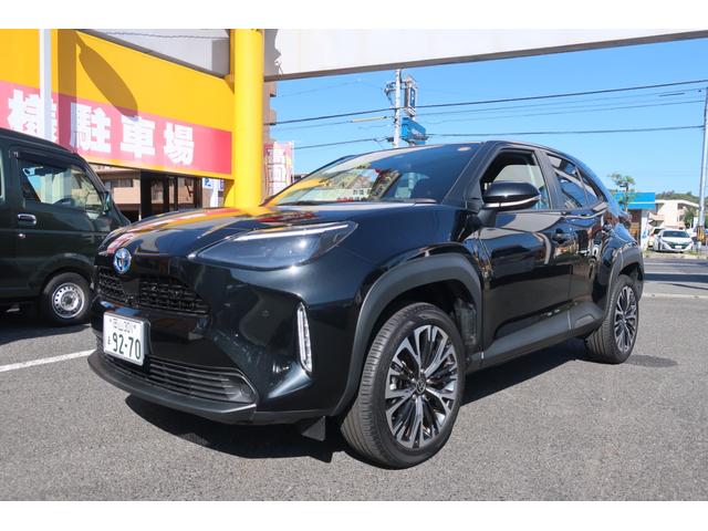 ヤリスクロス ハイブリッドＺ　ワンオーナー／禁煙車／記録簿／Ｔコネクトナビ・ＢＴ・ＵＳＢ／パノラミックビュー／衝突被害軽減／障害物センサー／ＨＵＤ／ＲＣＴＡ／シート・ハンドルヒーター／パワーシート／ＥＴＣ／ＬＥＤ／スマートキ－（22枚目）