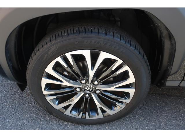 ヤリスクロス ハイブリッドＺ　ワンオーナー／禁煙車／記録簿／Ｔコネクトナビ・ＢＴ・ＵＳＢ／パノラミックビュー／衝突被害軽減／障害物センサー／ＨＵＤ／ＲＣＴＡ／シート・ハンドルヒーター／パワーシート／ＥＴＣ／ＬＥＤ／スマートキ－（37枚目）