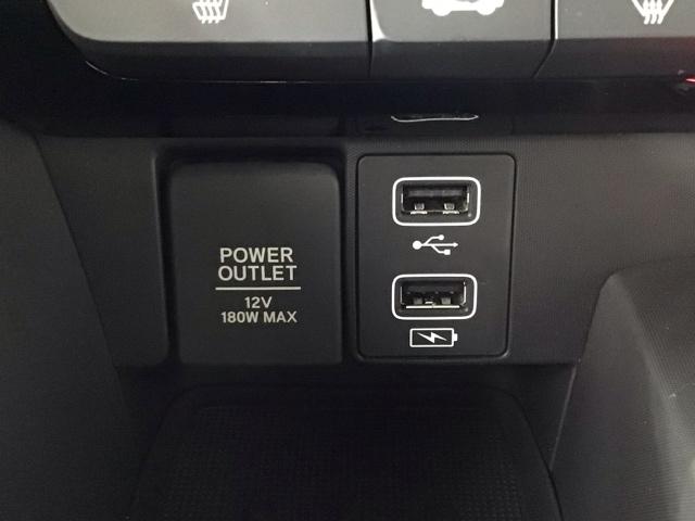 【ＵＳＢポート】ＵＳＢポートも装備されています、スマートフォンの充電やオーディオに連携も可能です、今や欠かせない装備の一つです！