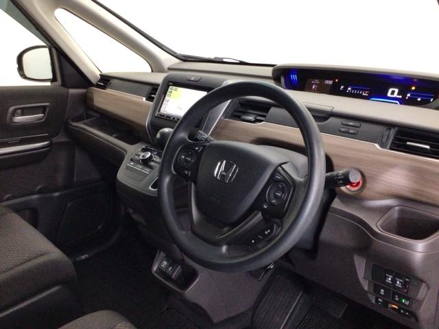 ご契約の流れは、当店のスタッフがわかりやすく説明いたしますのでお気軽にお声かけください！