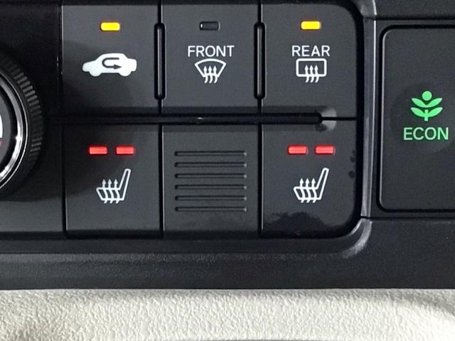 Ｎ－ＢＯＸ ベースグレード　デモカーＵＰ・ＬＥＤ・フルセグ・ホンダＣＯＮＮＥＣＴ・シートヒーター・ＥＴＣ　衝突軽減システム　スマートキ－　カーテンエアバック　イモビライザー　ＥＣＯモード　横滑り防止　オートクルーズ　キーフリー（12枚目）