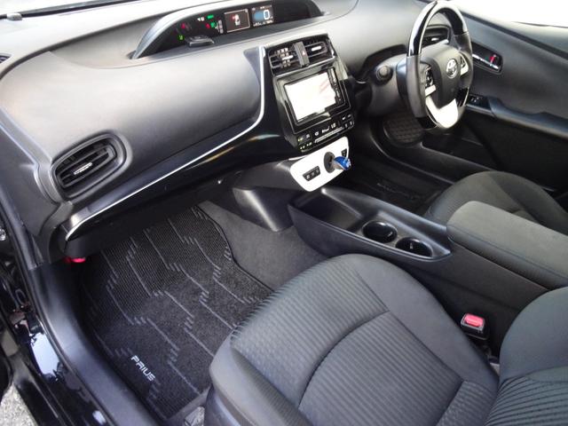 プリウス Ｓ　セーフティーセンス　ＬＥＤヘッドライト　ＬＥＤフォグ　メモリーナビ　フルセグＴＶ　ＤＶＤ再生　Ｂｌｕｅｔｏｏｔｈ　バックカメラ　ＥＴＣ　スマートキー　１７インチアルミ　禁煙車（21枚目）