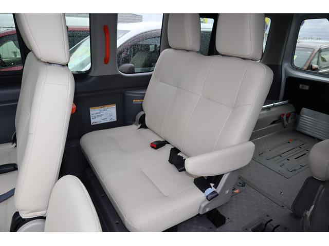 日産キャラバン ストレッチャー固定装置