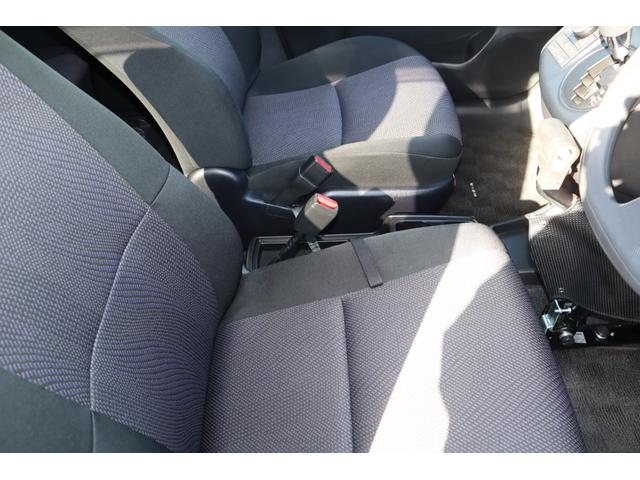 ウィッシュ １．８Ｘ　フレンドマチック車　タイプ２　定期点検整備　福祉装置整備付き　専用パワステ　手動運転装置　手押しパーキングブレーキ　リモコン式専用運転席パワーシート　運転席シートバック中折れ用ストラップ　助手席前倒しストラップ（12枚目）