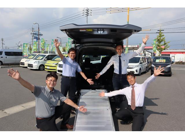 車いすリフト車　車いす２台仕様　定期点検整備　福祉装置整備付き　衝突被害軽減ブレーキ　アラウンドビューモニター　リヤクーラー　リヤヒーター　出てくる手すり（前後）　アシストレール（左右）　アシストグリップ　特殊車いす固定ベルト(66枚目)