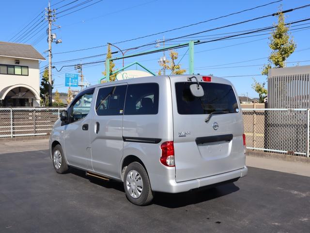 ＮＶ２００バネットバン 車いすスロープ車　７人乗り仕様助手席スライドアップシート付き　ＡＢＳ、運転席・助手席エアバッグ、インテリキー、衝突被害軽減ブレーキ、ナビ・テレビ（フルセグ）・バックカメラ、リヤクーラー、ＥＴＣ、ドライブレコーダー（前後）、乗降用手すり、車いすの方用手すり（36枚目）