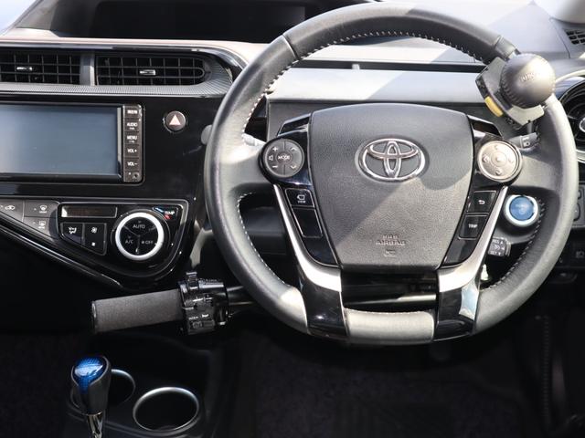アクア G フレンドマチック車 タイプ2手動装置(コラム)付 業販可 ABS、運転席・助手席エアバッグ、ナビ・テレビ、ソナー(前後)、オートエアコン、ドライブレコーダー、ETC、専用軽減パワステ、手動運転装置(コラムタイプ)、旋回ノブ、リモコン式専用運転席パワーシート、(5枚目)