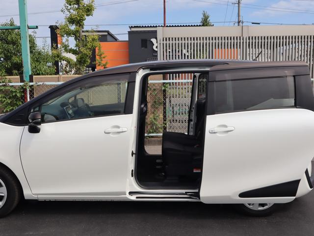 シエンタ Ｇ　車いすスロープ車　タイプ３助手席回転チルトシート付き　ＡＢＳ　運転席・助手席エアバッグ　スマートキー・プッシュＳ　衝突被害軽減Ｂ　アイドルストップ　　左右電動スライドドア　ナビ・ＴＶ（フルセグ）・パノラミックビューモニター　ＥＴＣ　ドラレコ　ＬＥＤライト（16枚目）