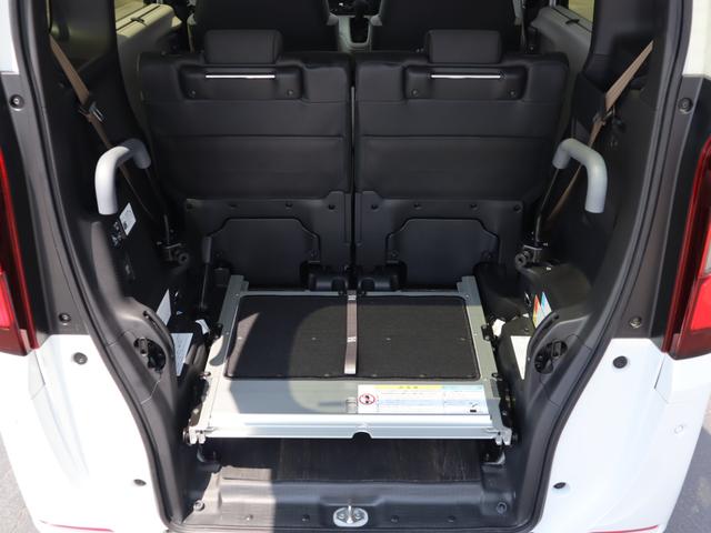 Ｎ－ＢＯＸ 車いすスロープ車ホンダセンシング　福祉装置整備　定期点検整備　左電動スライドドア、ナビ・フルセグＴＶ・バックカメラ、前後ソナー、電動パーキングブレーキ、ＥＴＣ、前後ドラレコ、ウインチ用リモコン、車載用介助型車いす（マツナガ社製）、フローリングチェアマット（3枚目）