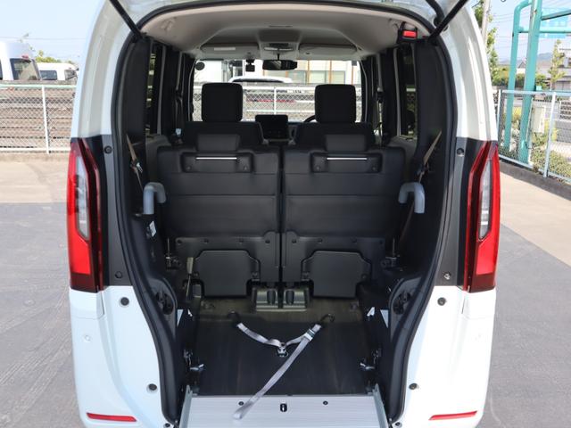 Ｎ－ＢＯＸ 車いすスロープ車ホンダセンシング　福祉装置整備　定期点検整備　左電動スライドドア、ナビ・フルセグＴＶ・バックカメラ、前後ソナー、電動パーキングブレーキ、ＥＴＣ、前後ドラレコ、ウインチ用リモコン、車載用介助型車いす（マツナガ社製）、フローリングチェアマット（5枚目）