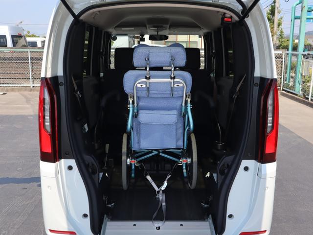Ｎ－ＢＯＸ 車いすスロープ車ホンダセンシング　福祉装置整備　定期点検整備　左電動スライドドア、ナビ・フルセグＴＶ・バックカメラ、前後ソナー、電動パーキングブレーキ、ＥＴＣ、前後ドラレコ、ウインチ用リモコン、車載用介助型車いす（マツナガ社製）、フローリングチェアマット（14枚目）
