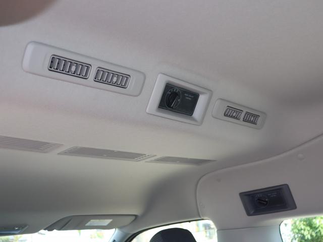 NV350キャラバンバン 車いすリフト車 車いす2台仕様 福祉装置整備 定期点検整備 ABS、運転席・助手席エアバッグ、キーレス、衝突被害軽減ブレーキ、アラウンドビューモニター(ルームミラー内)、バックブザー、リヤクーラー、リヤヒーター、杖・傘立て(13枚目)