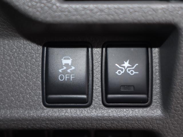 NV350キャラバンバン 車いすリフト車 車いす2台仕様 福祉装置整備 定期点検整備 ABS、運転席・助手席エアバッグ、キーレス、衝突被害軽減ブレーキ、アラウンドビューモニター(ルームミラー内)、バックブザー、リヤクーラー、リヤヒーター、杖・傘立て(18枚目)