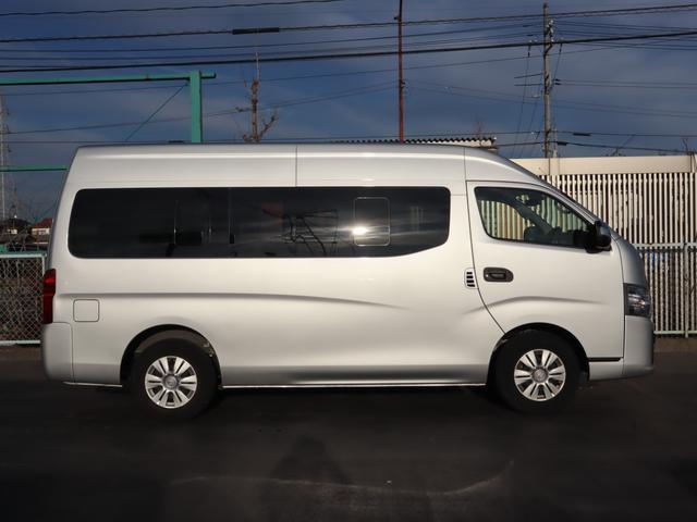 �����ԗ���U�O��W�����I�e�n�̂��q�l�̐��������f�ځB���C�u�J�����ɂ�鐶���p�̃f���ŏڂ����ԗ����������������܂��B�����S���������B