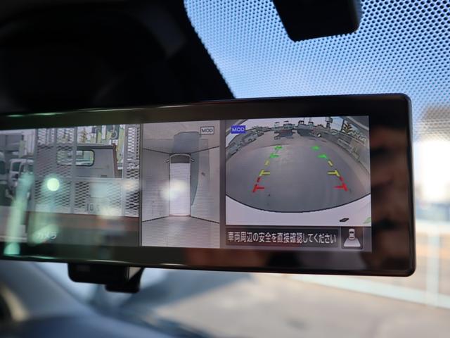 NV350キャラバンバン 車いすリフト車 車いす2台仕様 車いすリフト車 車いす2台仕様 車いす2台+8名 4WD(18枚目)