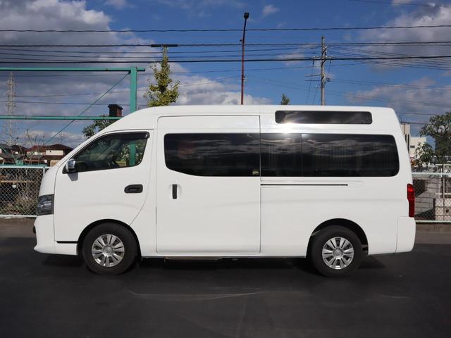 ＮＶ３５０キャラバンバン 車いすリフト車　車いす２台仕様　車いすリフト車　車いす２台仕様　衝突被害軽減ブレーキ、ナビ、アラウンドビューモニター　ナビ　バックブザー　ルーフサイドウィンドウ　出てくる手すり（前側）　アシストレール（左右）　ステップイルミ（26枚目）
