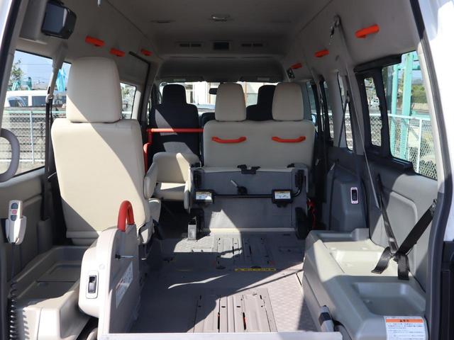 ＮＶ３５０キャラバンバン 車いすリフト車　車いす１＋１名仕様　車いすリフト車　車いす１＋１名仕様　ＡＢＳ　運転席・助手席エアバッグ　キーレス　衝突被害軽減ブレーキ　ＣＤ，アラウンドビューモニター（ルームミラー内）　リヤクーラー　リヤヒーター（16枚目）