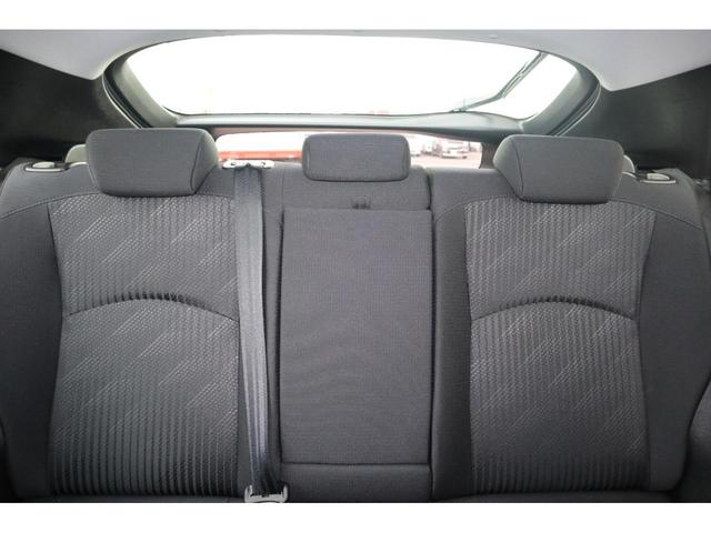 プリウス Ａ　助手席回転チルトシート車　定期点検整備　納車点検整備　助手席回転チルトシート車　ＡＢＳ　プッシュスタート　衝突被害軽減ブレーキ　ナビ・テレビ　バックカメラ　ソナー　クルーズコントロール　パーキングアシスト　オートエアコン　ＥＴＣ　ドライブレコーダー（7枚目）