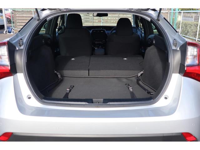 プリウス Ａ　助手席回転チルトシート車　定期点検整備　納車点検整備　助手席回転チルトシート車　ＡＢＳ　プッシュスタート　衝突被害軽減ブレーキ　ナビ・テレビ　バックカメラ　ソナー　クルーズコントロール　パーキングアシスト　オートエアコン　ＥＴＣ　ドライブレコーダー（10枚目）