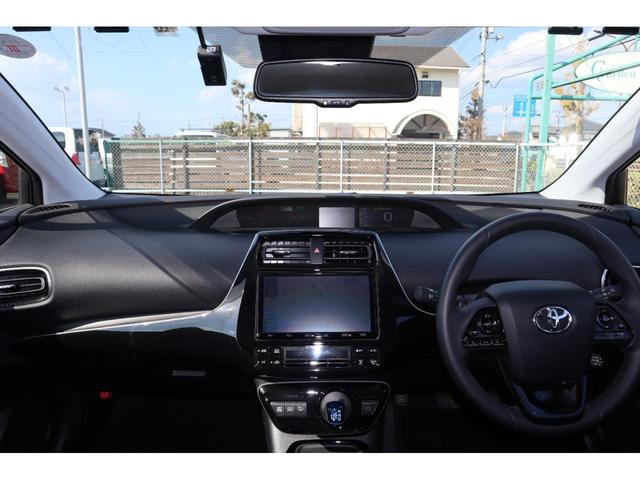 プリウス Ａ　助手席回転チルトシート車　定期点検整備　納車点検整備　助手席回転チルトシート車　ＡＢＳ　プッシュスタート　衝突被害軽減ブレーキ　ナビ・テレビ　バックカメラ　ソナー　クルーズコントロール　パーキングアシスト　オートエアコン　ＥＴＣ　ドライブレコーダー（11枚目）