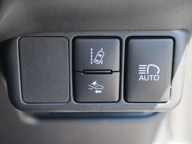 アクア Ｇ　フレンドマチック車　タイプ２　定期点検整備　納車点検整備　フレンドマチック車　タイプ２　専用軽減パワステ　手動運転装置　旋回ノブ　リモコン式専用運転席パワーシート　運転席シートバック中折れ用ストラップ　助手席前倒しストラップ　バックドア用ストラップ（23枚目）