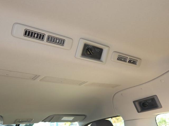 ＮＶ３５０キャラバンバン 車いすリフト車　車いす２台仕様　車いすリフト車　車いす２台仕様　衝突被害軽減ブレーキ、アラウンドビューモニター（ルームミラー内）、リヤクーラー、リヤヒーター、出てくる手すり（前後）（14枚目）