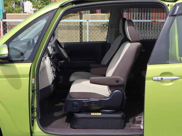 スペイド Ｆ助手席リフトアップシート車　車いす電動収納装置付き　助手席リフトアップシート車　車いす電動収納装置付き　シート用リモコン　衝突被害軽減ブレーキ　アイドリングストップ　左電動スライドドア　ナビ・テレビ　バックカメラ　ＥＴＣ（3枚目）