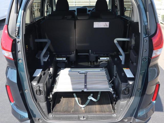 フリード＋ハイブリッド ハイブリッドＧ車いすスロープ車　フリップダウンモニター付き　車いすスロープ車　ＡＢＳ　エアバッグ　スマートキー＆プッシュスタート　衝突被害軽減　左右電スラ　ナビ・テレビ　バックカメラ　フリップダウンモニター（後席モニター）ＥＴＣ　ドラレコ　ウィンチリモコン（3枚目）