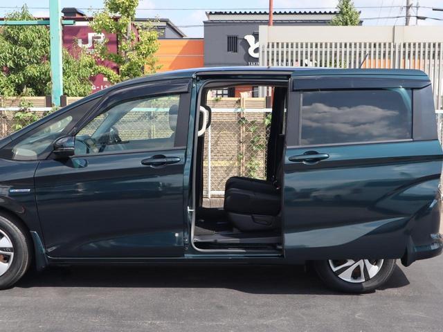 フリード＋ハイブリッド ハイブリッドＧ車いすスロープ車　フリップダウンモニター付き　車いすスロープ車　ＡＢＳ　エアバッグ　スマートキー＆プッシュスタート　衝突被害軽減　左右電スラ　ナビ・テレビ　バックカメラ　フリップダウンモニター（後席モニター）ＥＴＣ　ドラレコ　ウィンチリモコン（15枚目）