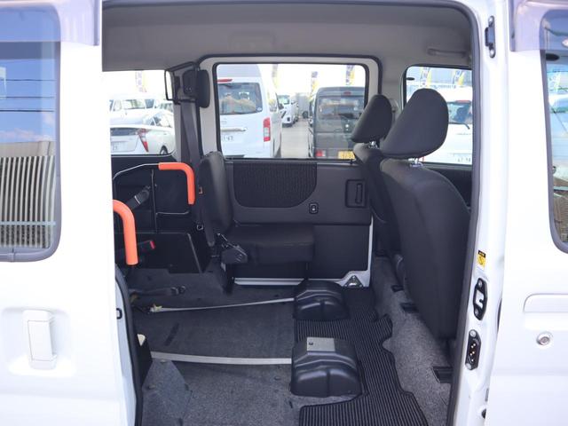 �Ԃ����̕��ׂ̗ɂP�����܂��B