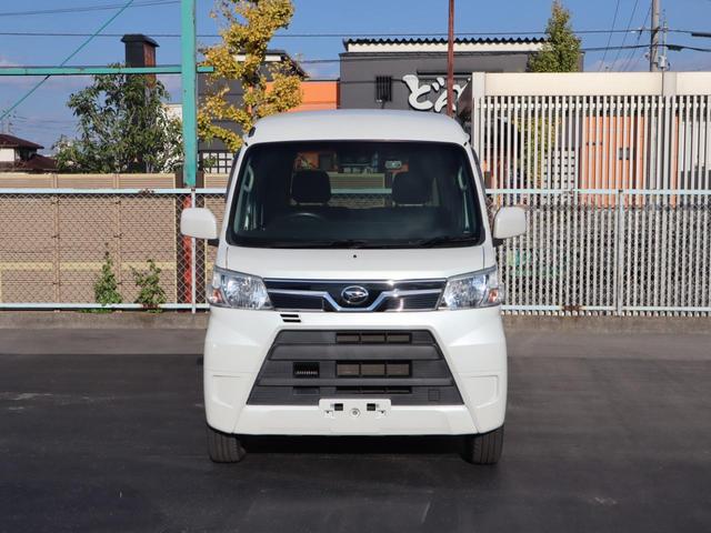 �����ԗ���U�O��W�����I�e�n�̂��q�l�̐��������f�ځB���C�u�J�����ɂ�鐶���p�̃f���ŏڂ����ԗ����������������܂��B�����S���������B