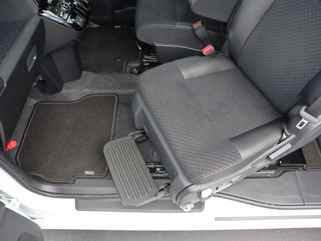 タント カスタムＲＳスタイルセレクション　ウェルカムシートリフト車　ウェルカムシートリフト車　左右電動スライドドア（左右ウェルカムオープン機能）　パノラマモニター　シートヒーター　アダプティブクルーズコントロール　ＥＴＣ　ドライブレコーダー　シート用リモコン（8枚目）