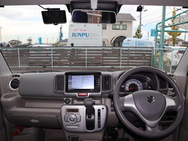 ナビ・テレビ（フルセグ）付きです。