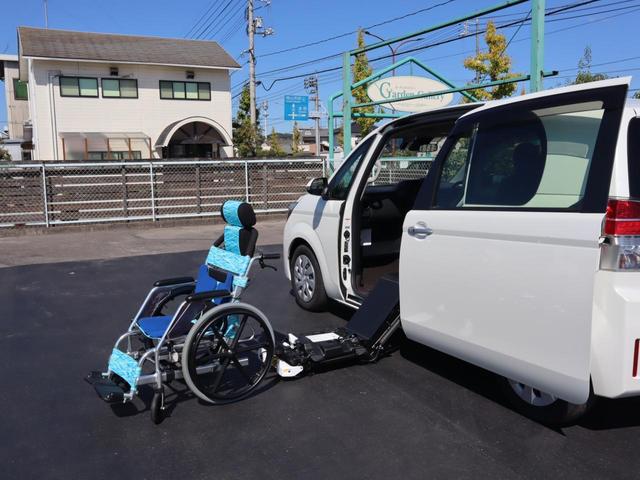 スペイド Ｆ　サイドアクセス車　専用車いす仕様　定期点検＆福祉装置整備　サイドアクセス車　専用車いす仕様　左電動スライドドア　ナビ・テレビ（フルセグ）・バックカメラ　ソナー（前後）　ＥＴＣ　ドライブレコーダー（9枚目）