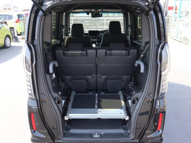 Ｎ－ＢＯＸカスタム カスタム　Ｌ　　車いすスロープ車　４ＷＤ　スロープ　車いす用ウィンチ　衝突被害軽減ブレーキ　左右パワースライドドア　ナビ・フルセグＴＶバックカメラ　ソナー　アダプティブクルーズコントロール　シートヒーター　ＥＴＣ　ドライブレコーダー（前後）（3枚目）