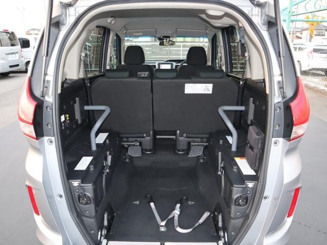 フリード＋ Ｇ車いすスロープ車　車いすスロープ車　車いす用ウィンチ　衝突被害軽減ブレーキ　左右電動スライドドア　ナビ・バックカメラ　ソナー（前後）　アダプティブクルーズコントロール　オートエアコン　ＥＴＣ　ドライブレコーダー（5枚目）