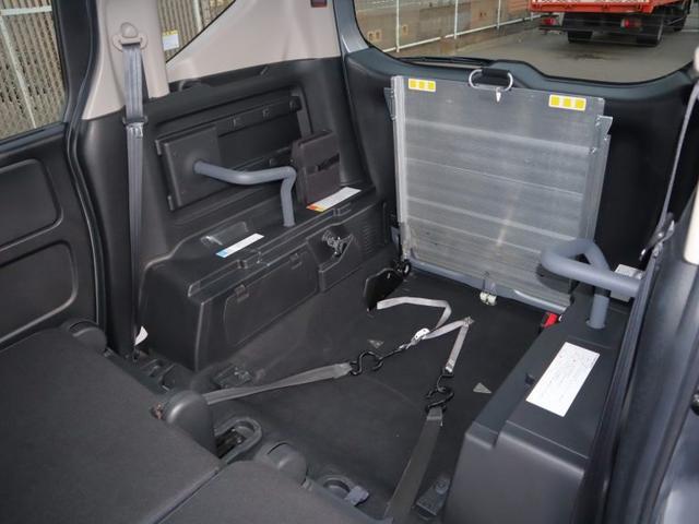 フリード＋ Ｇ車いすスロープ車　車いすスロープ車　車いす用ウィンチ　衝突被害軽減ブレーキ　左右電動スライドドア　ナビ・バックカメラ　ソナー（前後）　アダプティブクルーズコントロール　オートエアコン　ＥＴＣ　ドライブレコーダー（12枚目）