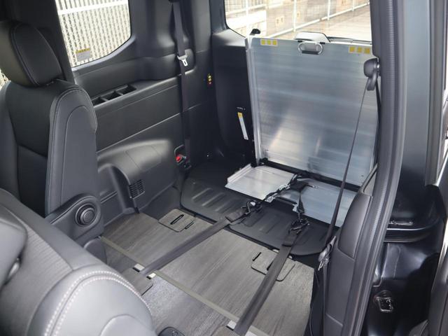 ステップワゴン スパーダ　車いすスロープ車　３列目乗車タイプ　車いすスロープ車　３列目乗車タイプ　衝突被害軽減　左右電動スライドドア　ナビ・テレビ（フルセグ）　バックカメラ　アダプティブクルーズコントロール　電動パーキングブレーキ　ブラインドスポットモニター（7枚目）