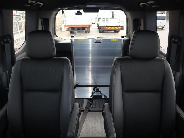 ステップワゴン スパーダ　車いすスロープ車　３列目乗車タイプ　車いすスロープ車　３列目乗車タイプ　衝突被害軽減　左右電動スライドドア　ナビ・テレビ（フルセグ）　バックカメラ　アダプティブクルーズコントロール　電動パーキングブレーキ　ブラインドスポットモニター（9枚目）