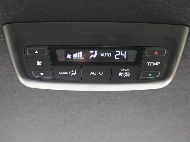 ステップワゴン スパーダ　車いすスロープ車　３列目乗車タイプ　車いすスロープ車　３列目乗車タイプ　衝突被害軽減　左右電動スライドドア　ナビ・テレビ（フルセグ）　バックカメラ　アダプティブクルーズコントロール　電動パーキングブレーキ　ブラインドスポットモニター（26枚目）