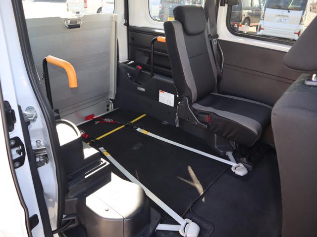 アトレー 車いすスロープ車　左右電動スライドドア（ウェルカムオープン）、ディスプレイオーディオ・テレビ（フルセグ）・バックカメラ、スマートインナーミラー、ソナー（前後）、ドライブレコーダー（前後）、ＥＴＣ、車いす用ウインチ（9枚目）