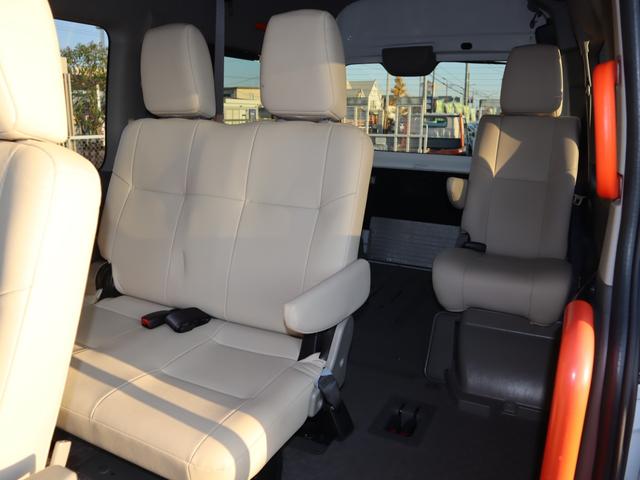 ＮＶ３５０キャラバンバン 　車いすリフト車　車いす１＋１名仕様　ＡＢＳ、運転席・助手席エアバッグ、キーレス、衝突被害軽減ブレーキ、アラウンドビューモニター（ルームミラー内）、リヤクーラー、リヤヒーター、プライバシーガラス（12枚目）