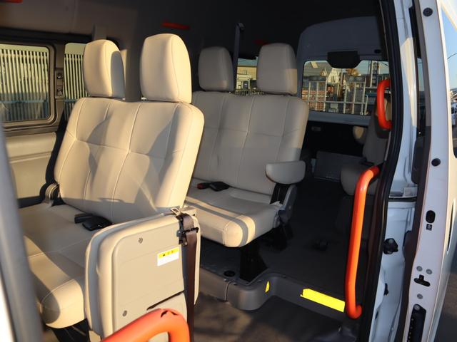 ＮＶ３５０キャラバンバン 　車いすリフト車　車いす１＋１名仕様　ＡＢＳ、運転席・助手席エアバッグ、キーレス、衝突被害軽減ブレーキ、アラウンドビューモニター（ルームミラー内）、リヤクーラー、リヤヒーター、プライバシーガラス（14枚目）