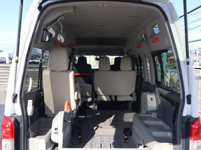 �Ԃ����̕��Q���Ƒ��ɂW���̂P�O�l���ł��B