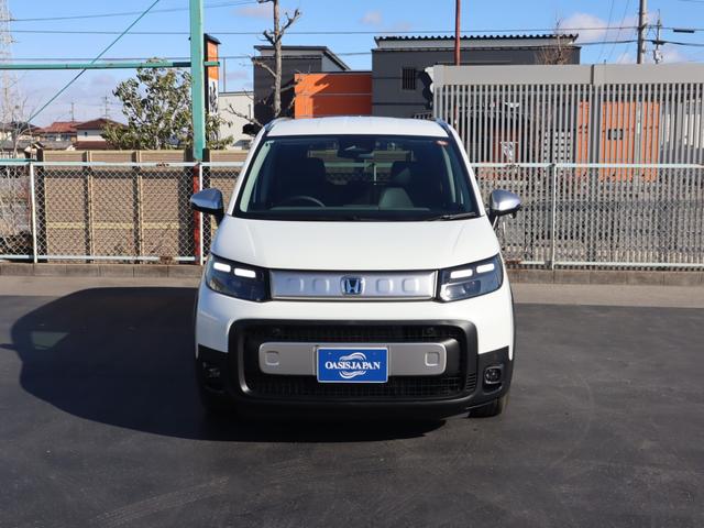 フリード ｅ：ＨＥＶ　クロスター　　車いすスロープ車　衝突被害軽減ブレーキ、左右電動スライドドア、ソナー、ブラインドスポットワーニング、アダプティブクルーズコントロール、オートエアコン、リヤクーラー、シートヒーター、ＬＥＤライト、フォグランプ、ＡＷ（27枚目）